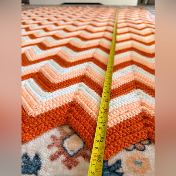 Handmade Crochet Orange Ivory Chevron Afghan Throw Blanket Fall size 63x48 - Picture 7 of 7